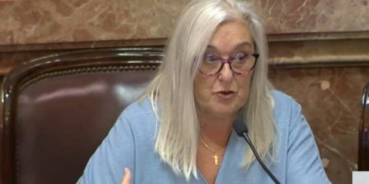 Solidaridad de los senadores nacionales de la UCR con Edith Terenzi