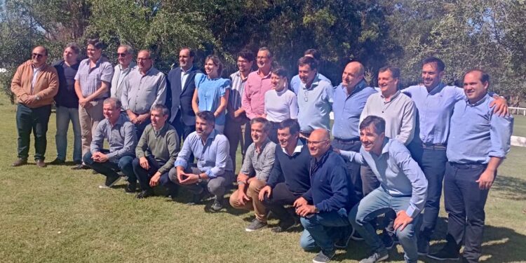 Foro de Intendentes Radicales: “Defendemos la autonomía municipal y administramos gestiones transparentes orientadas siempre al servicio público”